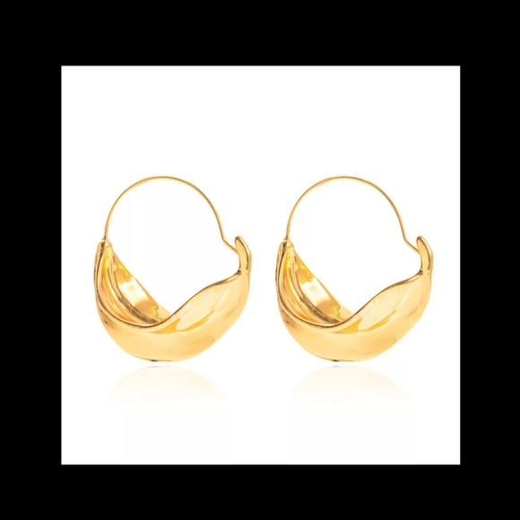 Fashion Jewelry Jewelry - Gold Flower Basket Earrings
